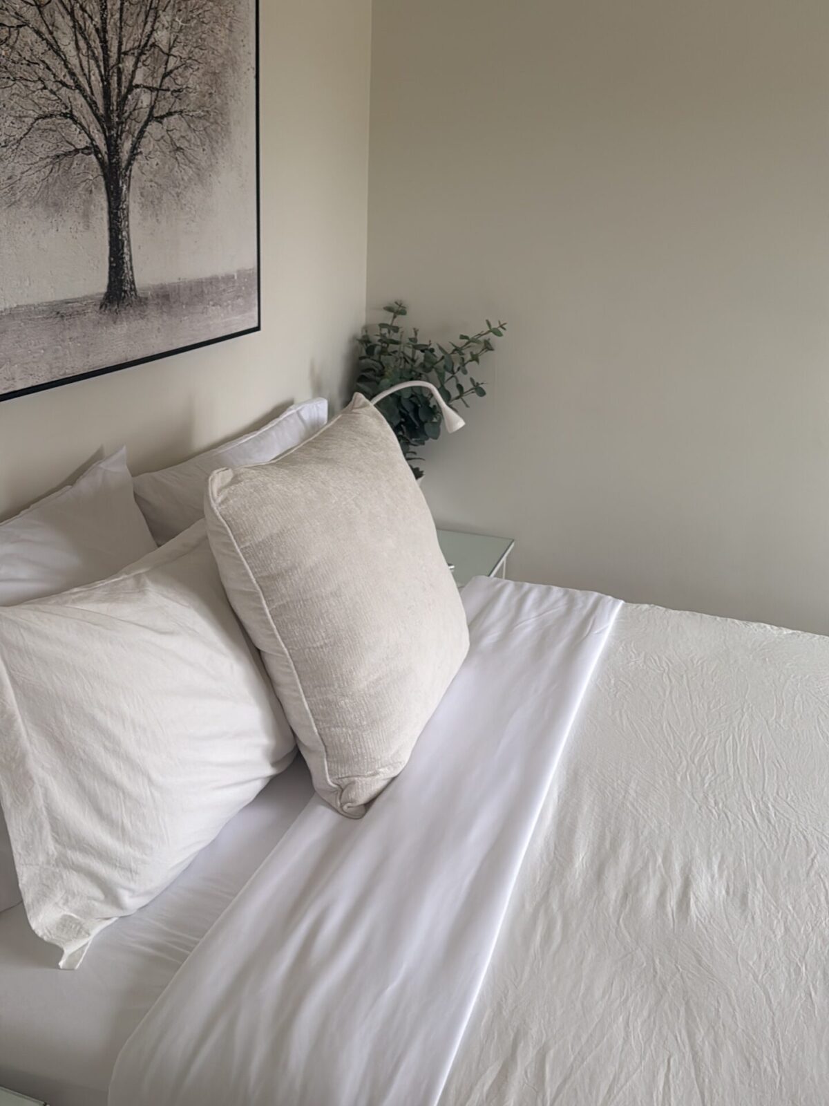 DAF07012-2343-4AB6-8B03-29C2197A8DAD